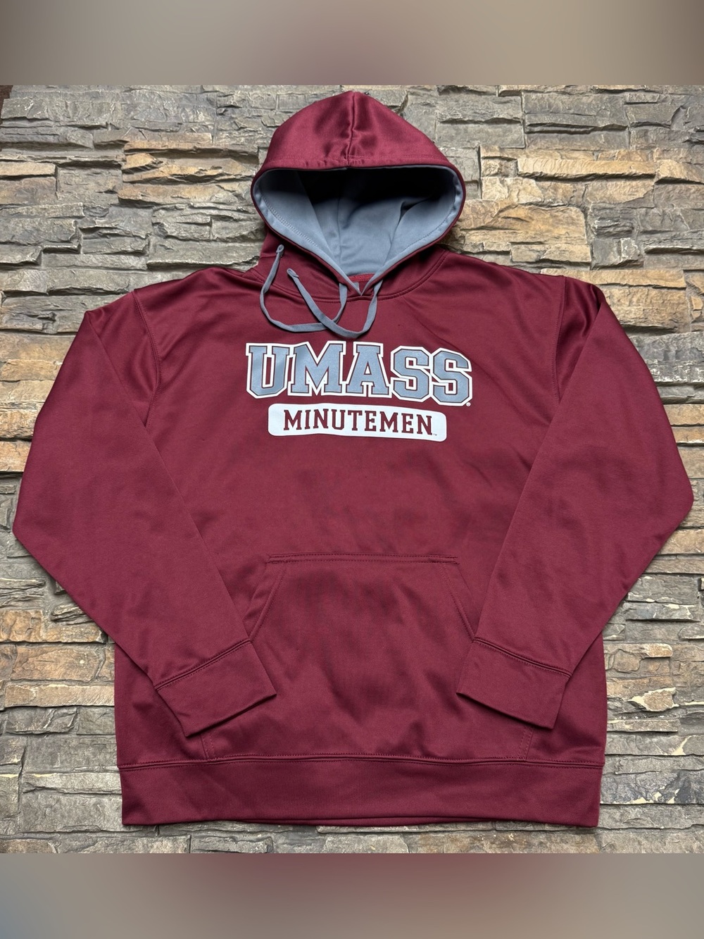 UMass Amherst Pullover Hoodie Sweatshirt Men Large Red Maroon College Pocket